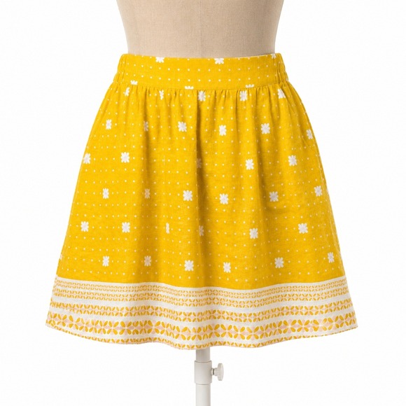 LOFT Dresses & Skirts - Daisy Polka Dot Linen‎ Mini Skirt Size S Butter Yellow Pockets Preppy Beach Twee